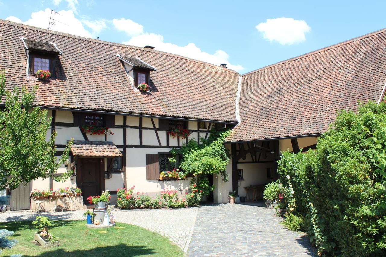 B&B La Tete Dans Les Etoiles Weyersheim Exterior photo